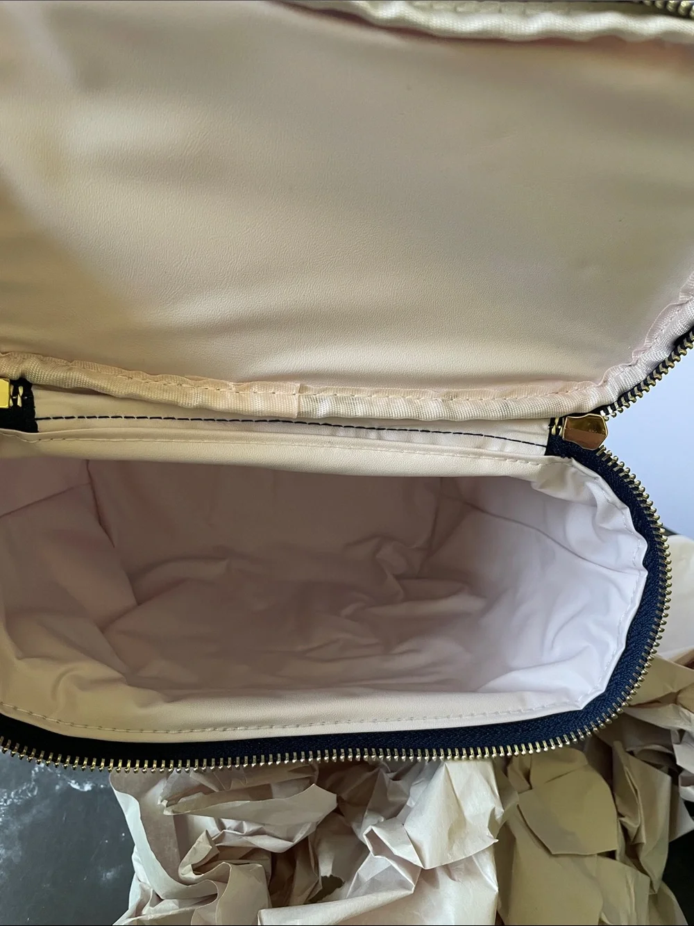 Kate Spade “Swing Flora” Insulated Soft Cooler Lunch Tote with Double Zipper